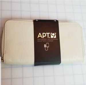 Apt. 9 RFID- BLOCKING wallet